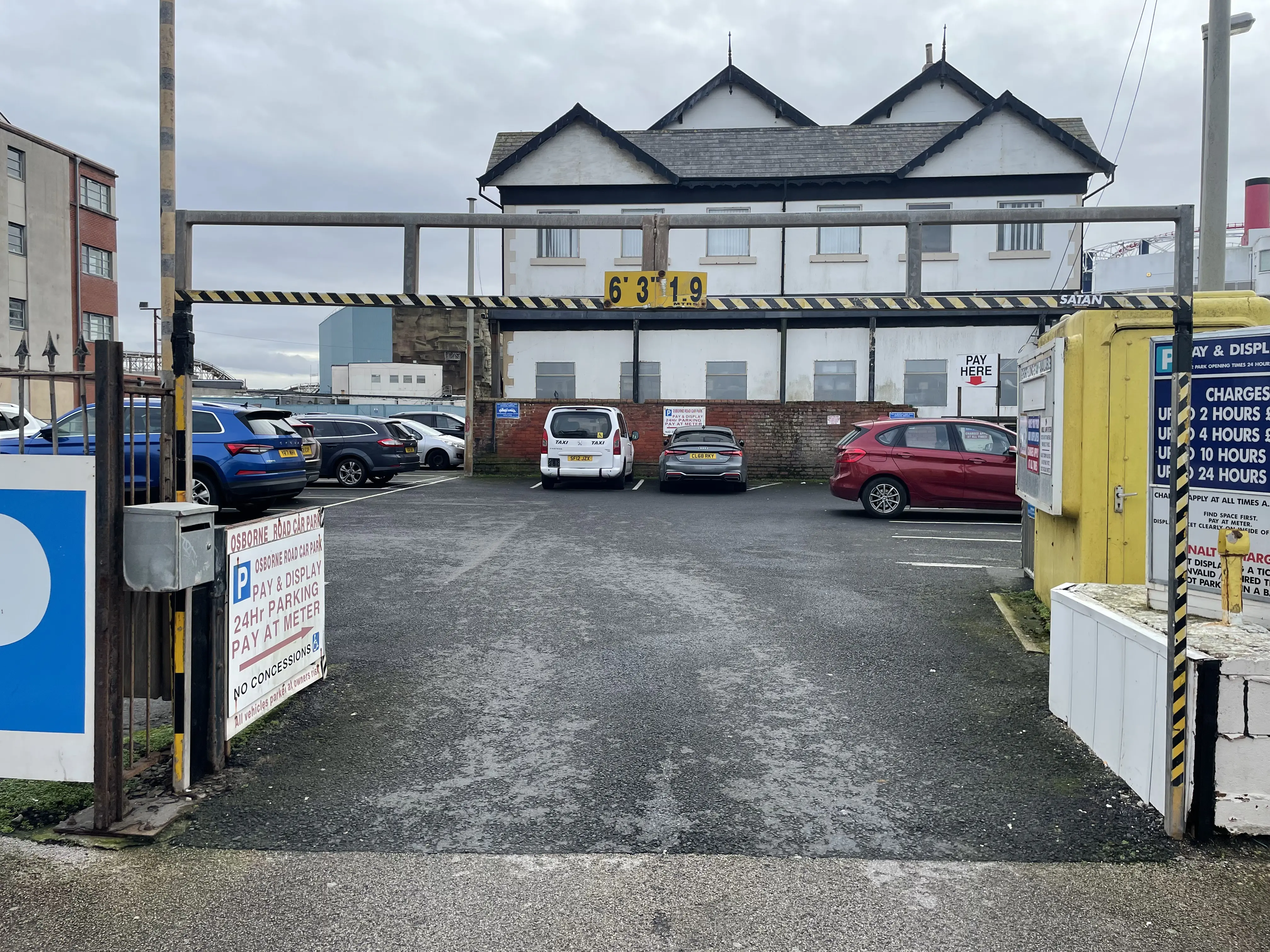 Osborne Road Car Park entrance