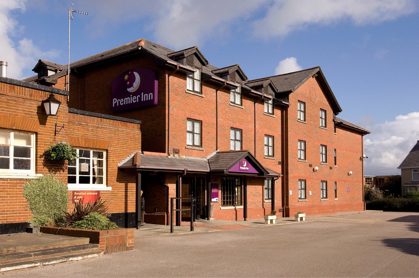 Exterior view of Premier Inn Bispham